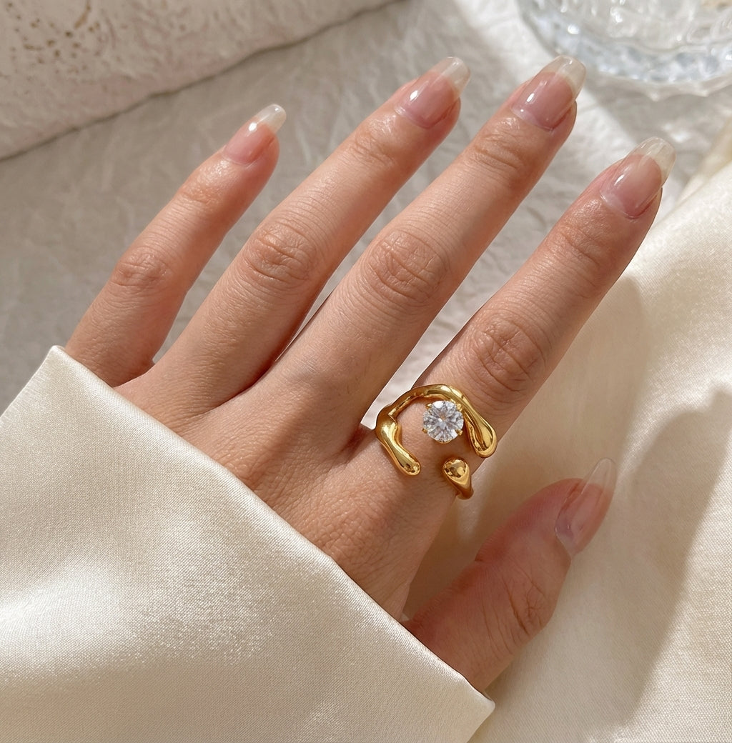 Liquid Flow Spark Ring