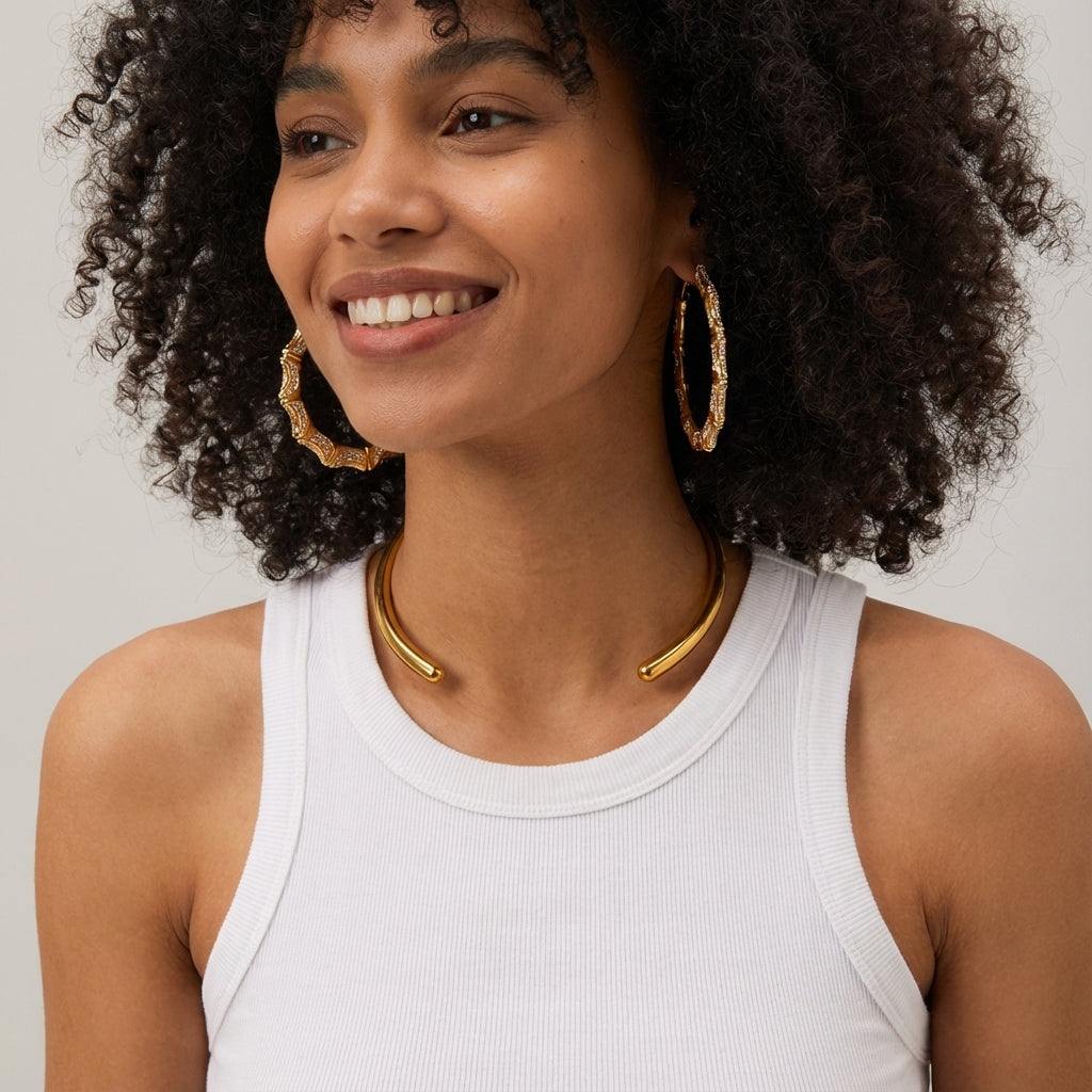 Open Curve Choker