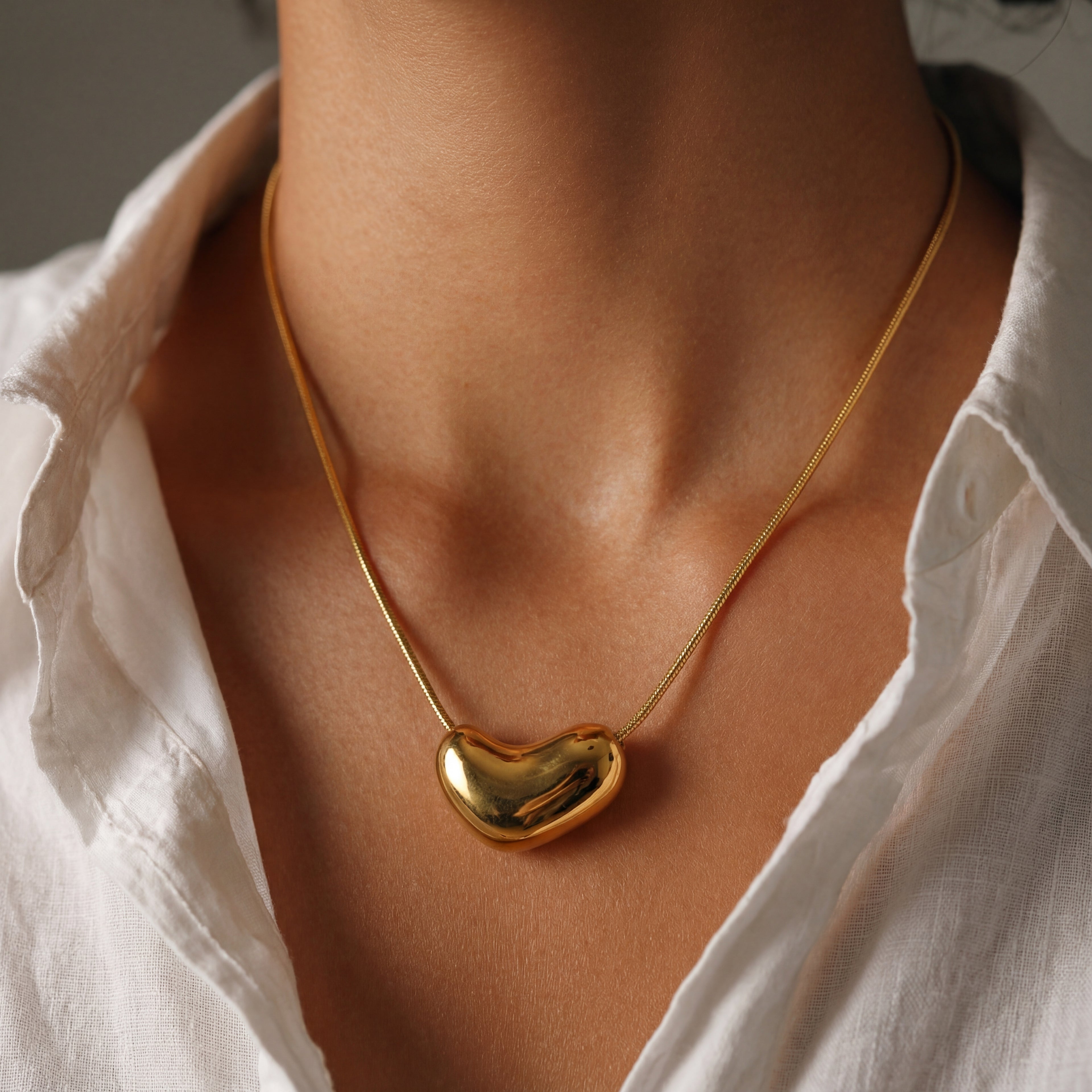 Heart Curve Pendant Necklace