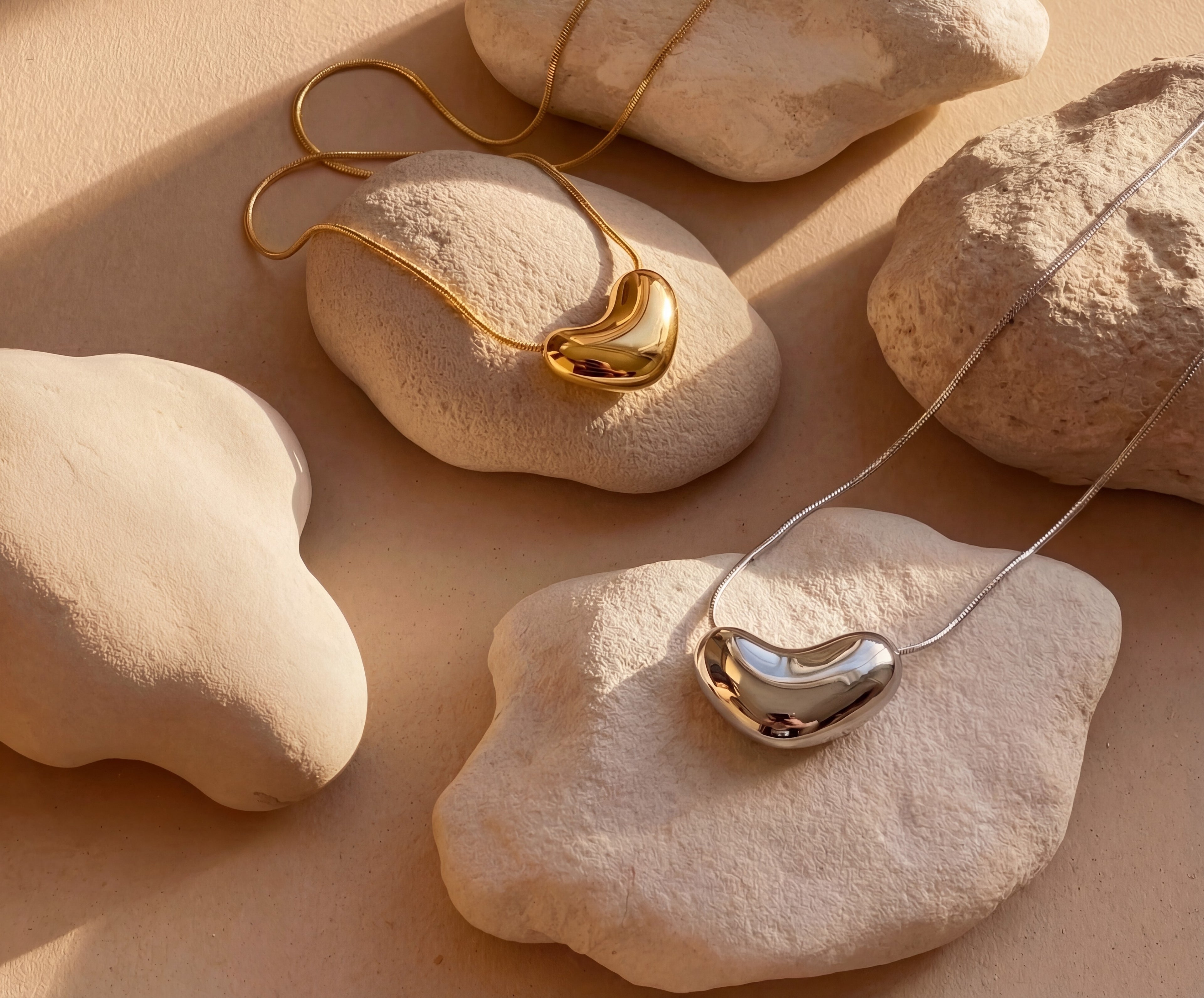 Heart Curve Pendant Necklace